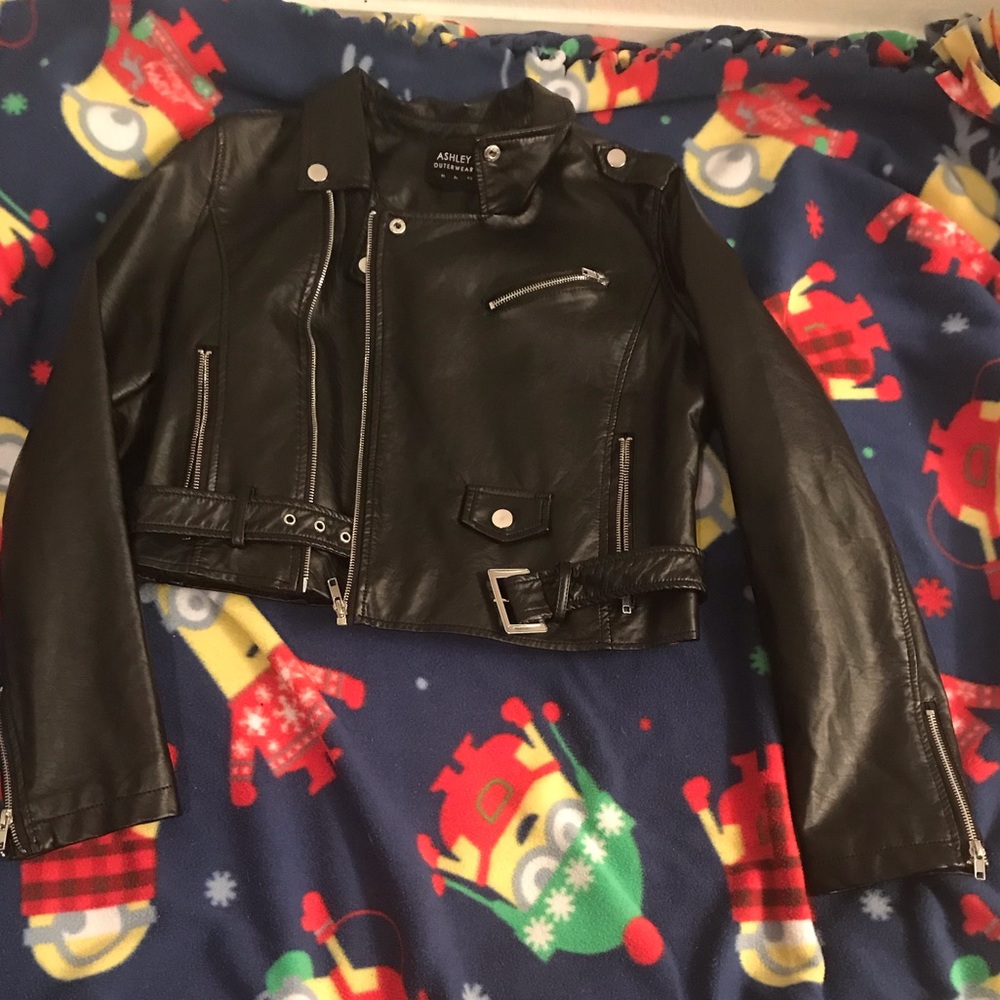 Faux Leather crop jacket worn once size XL